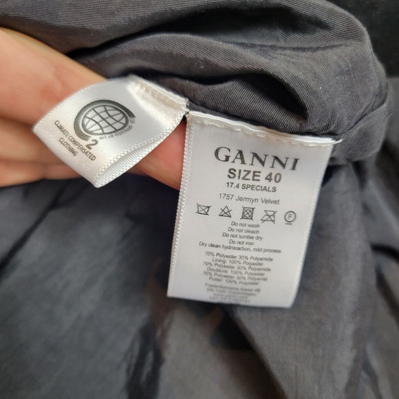 Ganni velvet blazer - Picture 9 of 9